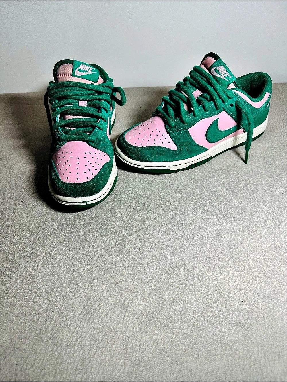 Nike Dunk Low Retro SE Medium Soft Pink Malachite Green & Pink Sneakers size 4